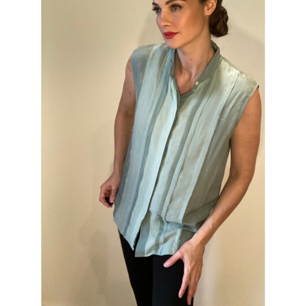 Lanvin Silk Sleeveless Mandarin Collar Blouse Raw Edge Pleated Summer 2013 Sz 42